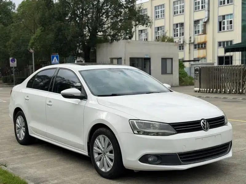 2014 Volkswagen Sagitar 1.6L Automatic Comfort Model — миниатюра 3