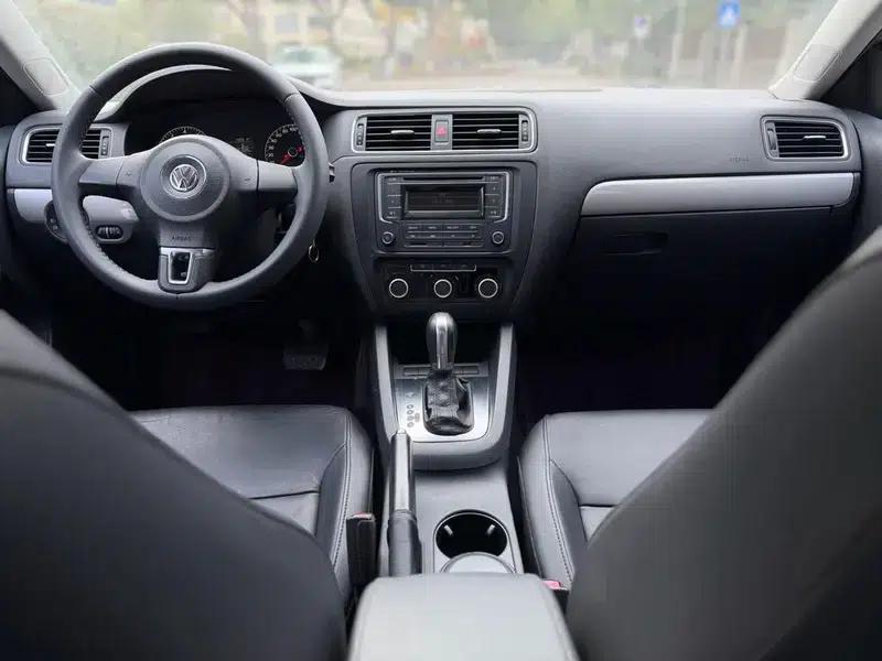 2014 Volkswagen Sagitar 1.6L Automatic Comfort Model — миниатюра 7