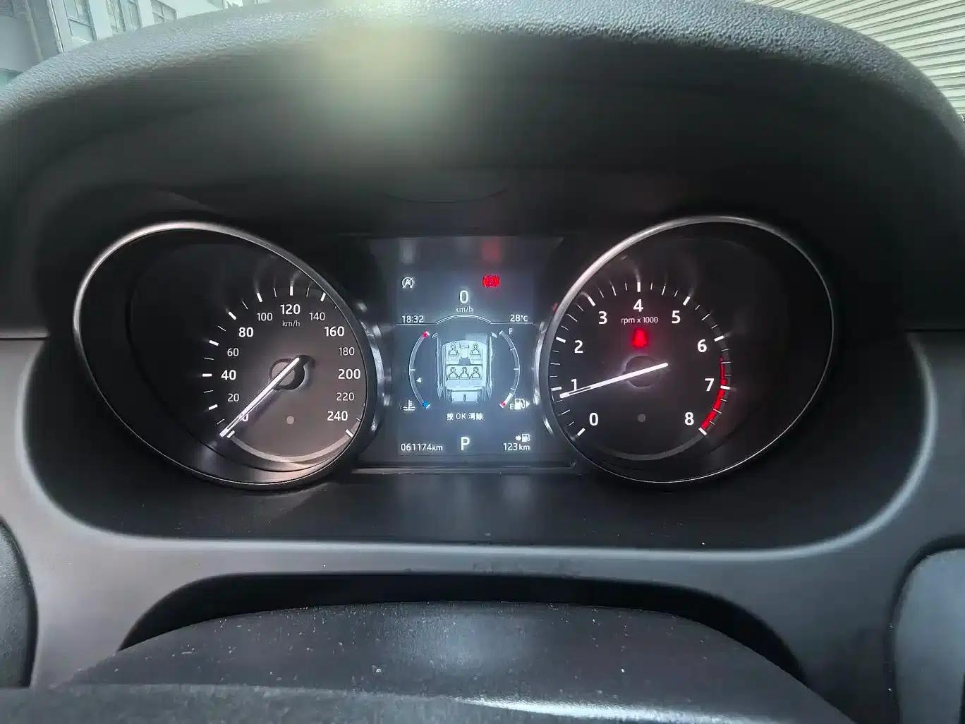 Discovery Sport 2019 240PS SE Edition (China VI Emission Standard) — миниатюра 10