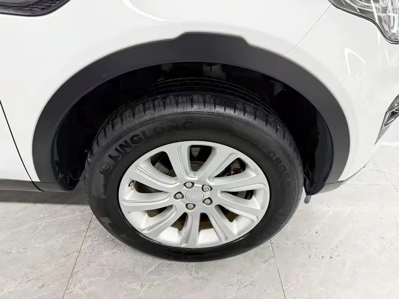 Discovery Sport 2017 2.0T SE — миниатюра 23