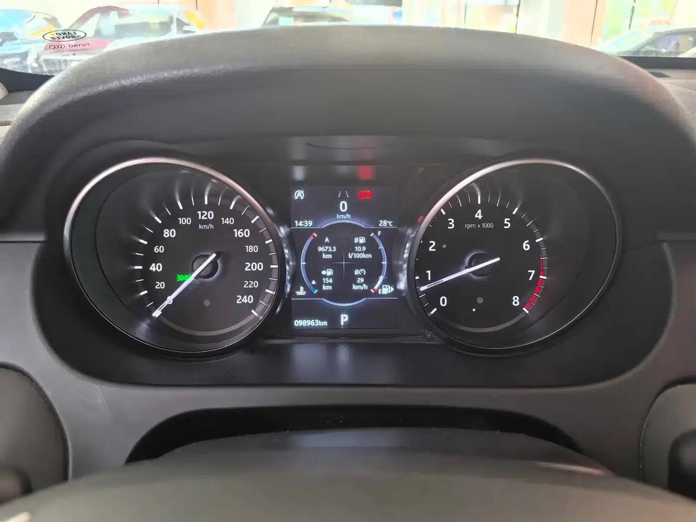 Discovery Sport 2019 240PS SE Edition (China V Emission Standard) — миниатюра 3