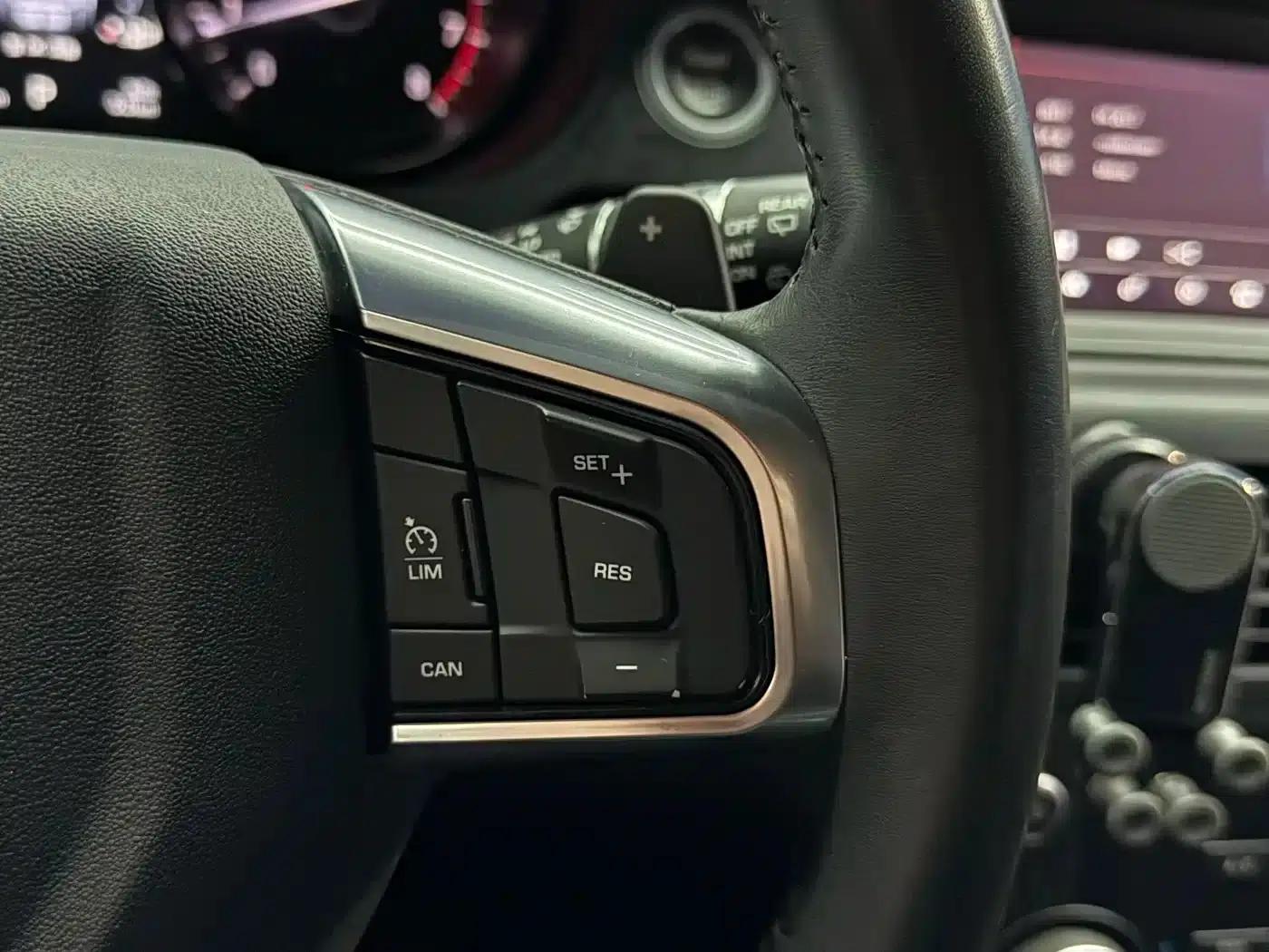 Discovery Sport 2017 2.0T SE — миниатюра 15