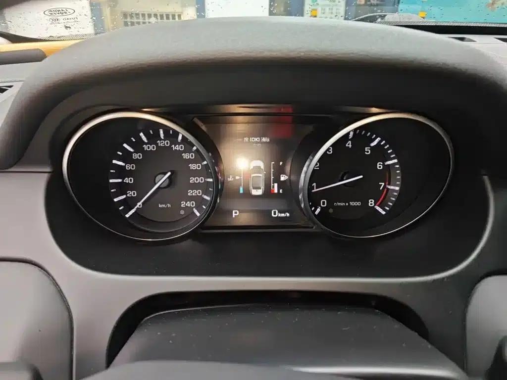 Discovery Sport 2016 2.0T HSE — миниатюра 4