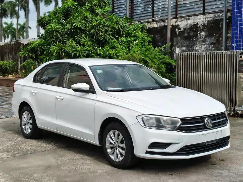 2018 Volkswagen Bora 1.5L Automatic Fashion Edition — миниатюра 3