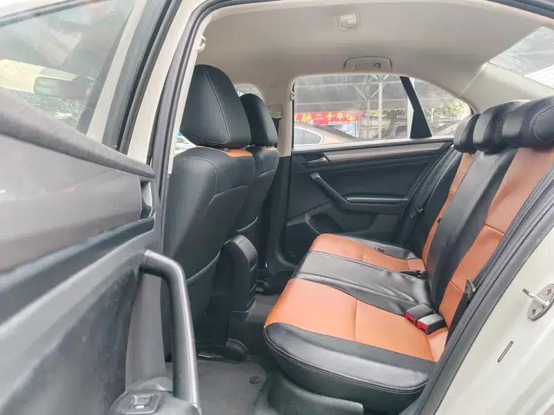 2018 Volkswagen Bora 1.5L Automatic Fashion Edition — миниатюра 9