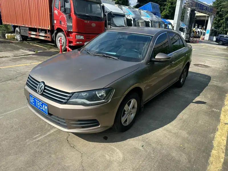 2014 Volkswagen Bora 1.6L Automatic Comfort Model — миниатюра 1
