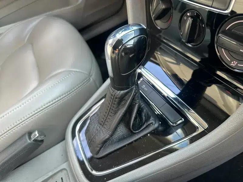 2014 Volkswagen Bora 1.6L Automatic Comfort Model — миниатюра 7