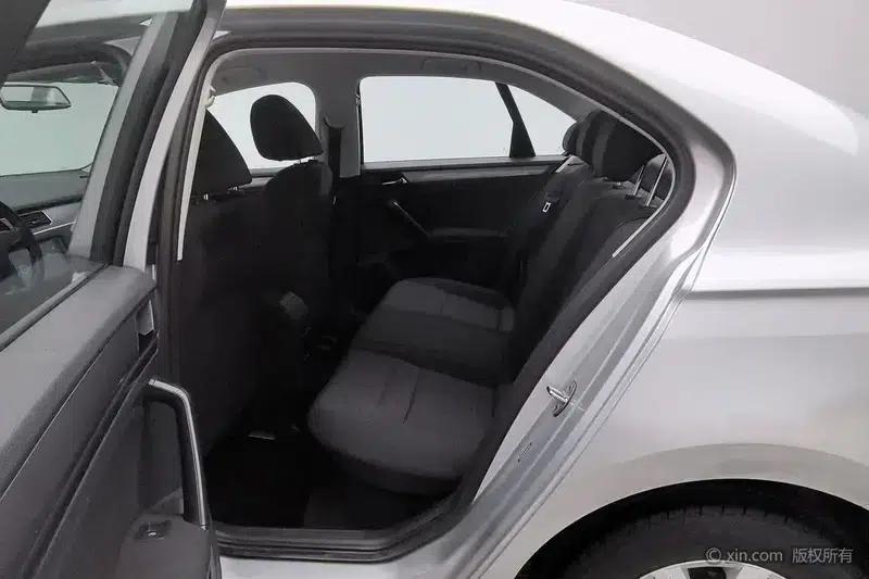 2017 Volkswagen Bora 1.6L Automatic Fashion Edition — миниатюра 20