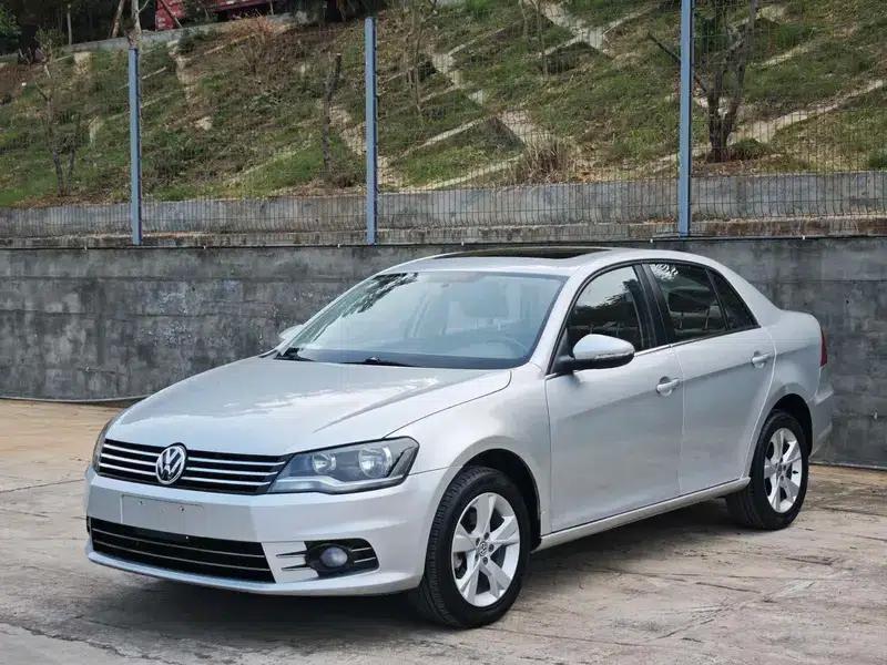 2013 Volkswagen Bora 1.6L Automatic Comfort Model — миниатюра 1
