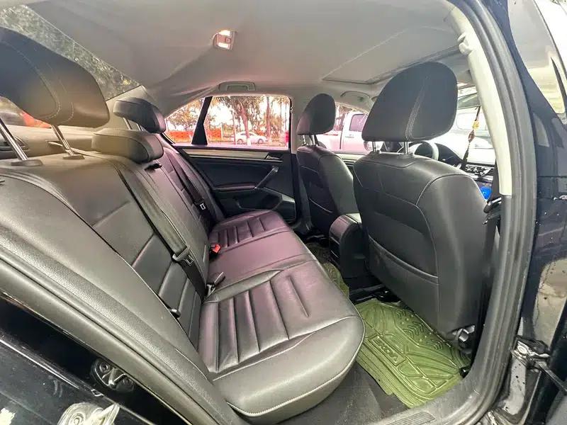 2017 Volkswagen Bora 1.6L Automatic Comfort Model — миниатюра 12