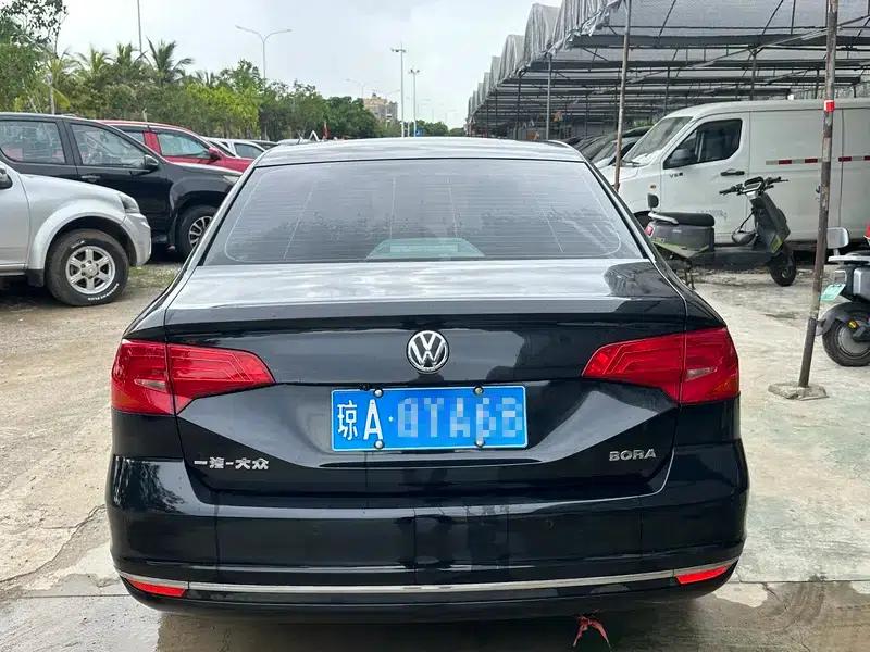 2017 Volkswagen Bora 1.6L Automatic Comfort Model — миниатюра 5