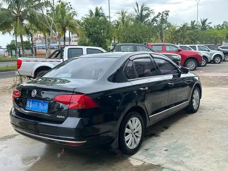 2017 Volkswagen Bora 1.6L Automatic Comfort Model — миниатюра 6
