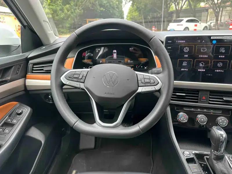 2025 Volkswagen Bora 200TSI DSG Joyful Navigation Edition — миниатюра 12