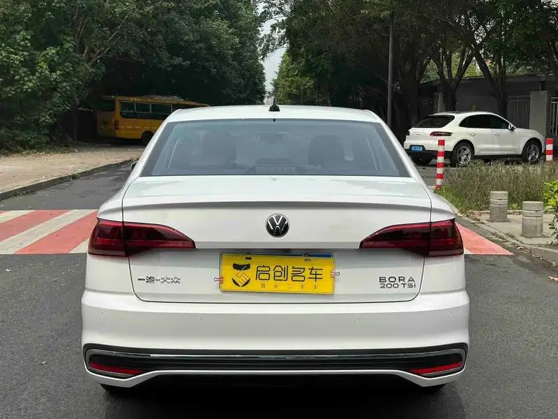 2025 Volkswagen Bora 200TSI DSG Joyful Navigation Edition — миниатюра 5