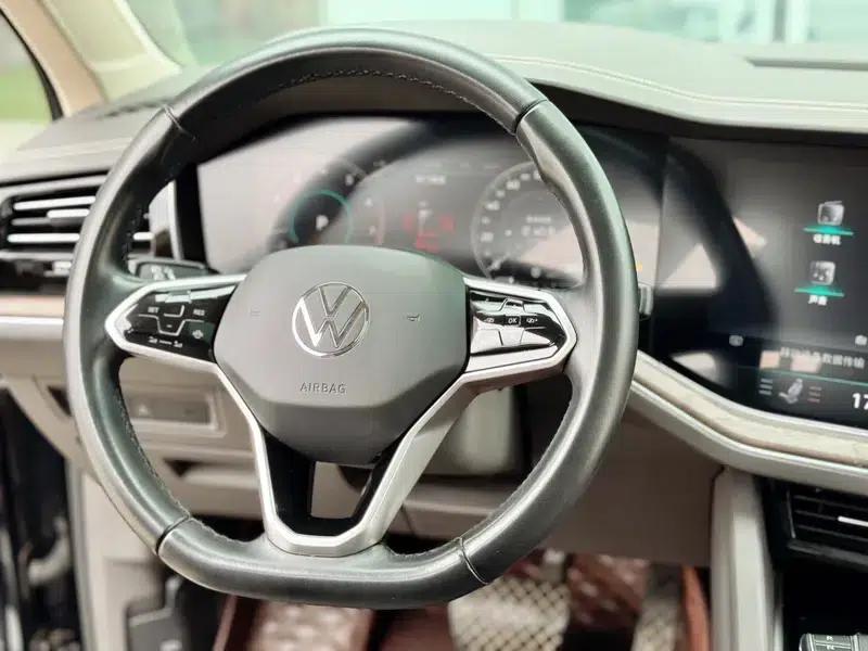 2023 Volkswagen Touareg 2.0TSI R-Line — миниатюра 14