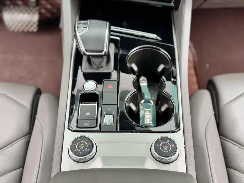 2023 Volkswagen Touareg 2.0TSI R-Line — миниатюра 15