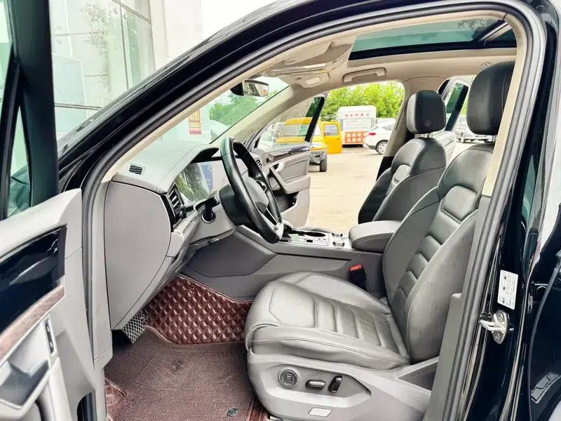 2023 Volkswagen Touareg 2.0TSI R-Line — миниатюра 19