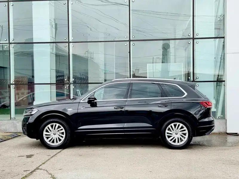 2023 Volkswagen Touareg 2.0TSI R-Line — миниатюра 4