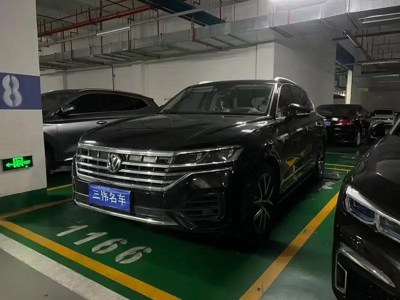 Touareg 2020 3.0TSI Luxury Edition — миниатюра 1