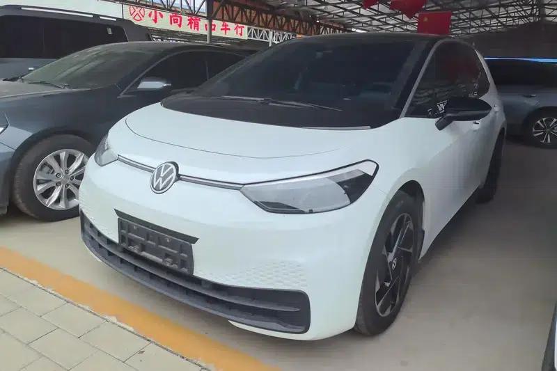 Volkswagen ID.3 2025 Smart Edition - Outstanding Version — миниатюра 1