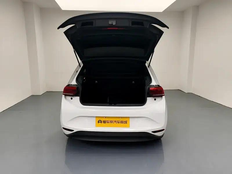 Volkswagen ID.3 2024 Outstanding Edition — миниатюра 20
