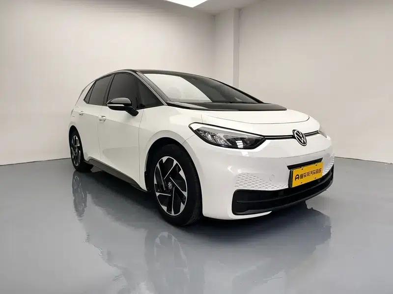 Volkswagen ID.3 2024 Outstanding Edition — миниатюра 3