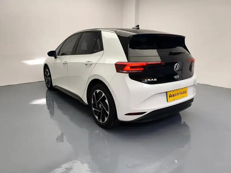 Volkswagen ID.3 2024 Outstanding Edition — миниатюра 5