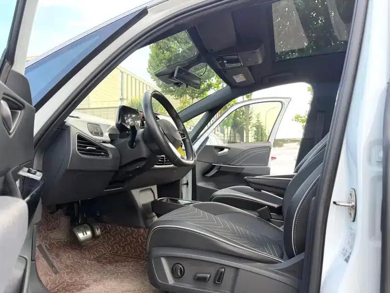 Volkswagen ID.3 2023 Upgraded Pure Smart Edition — миниатюра 8
