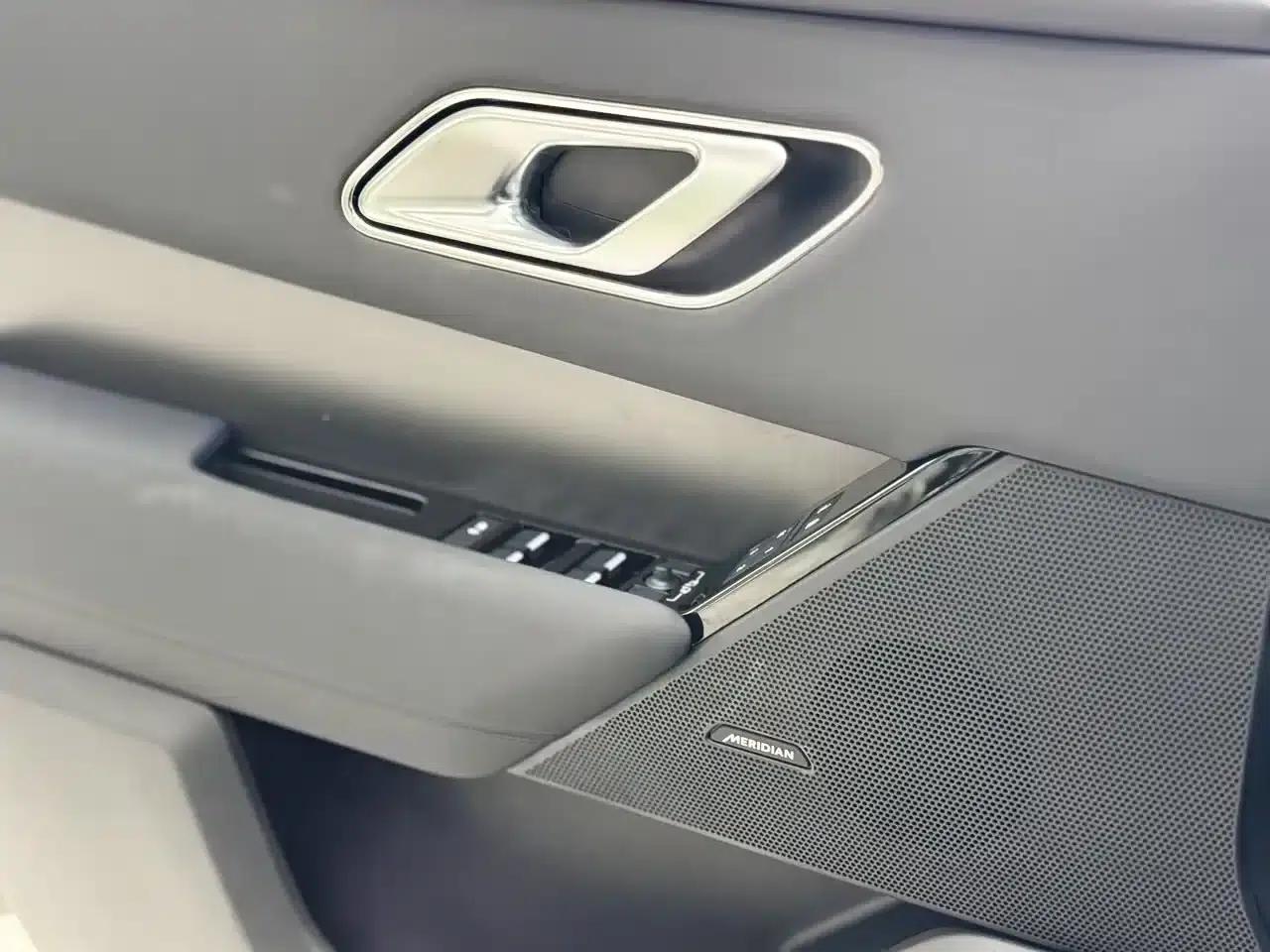 Range Rover Velar 2025 Dynamic SE — миниатюра 6