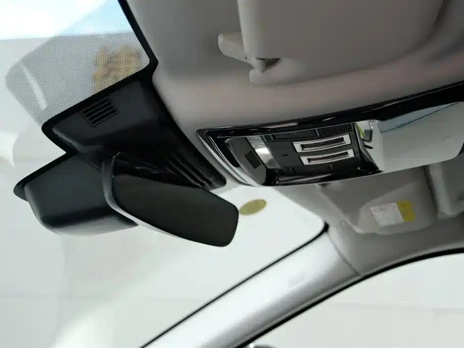 Range Rover Velar 2025 Dynamic SE — миниатюра 17