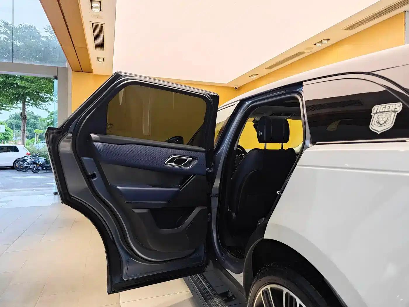 Range Rover Velar 2018 P250 S — миниатюра 22