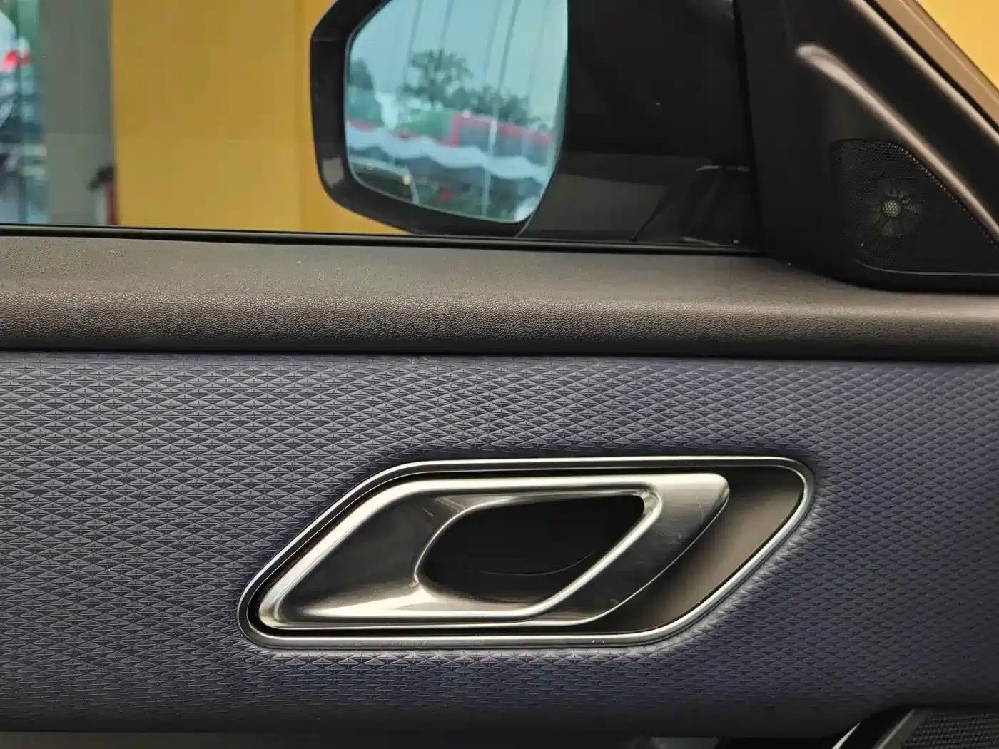Range Rover Velar 2018 P250 S — миниатюра 9