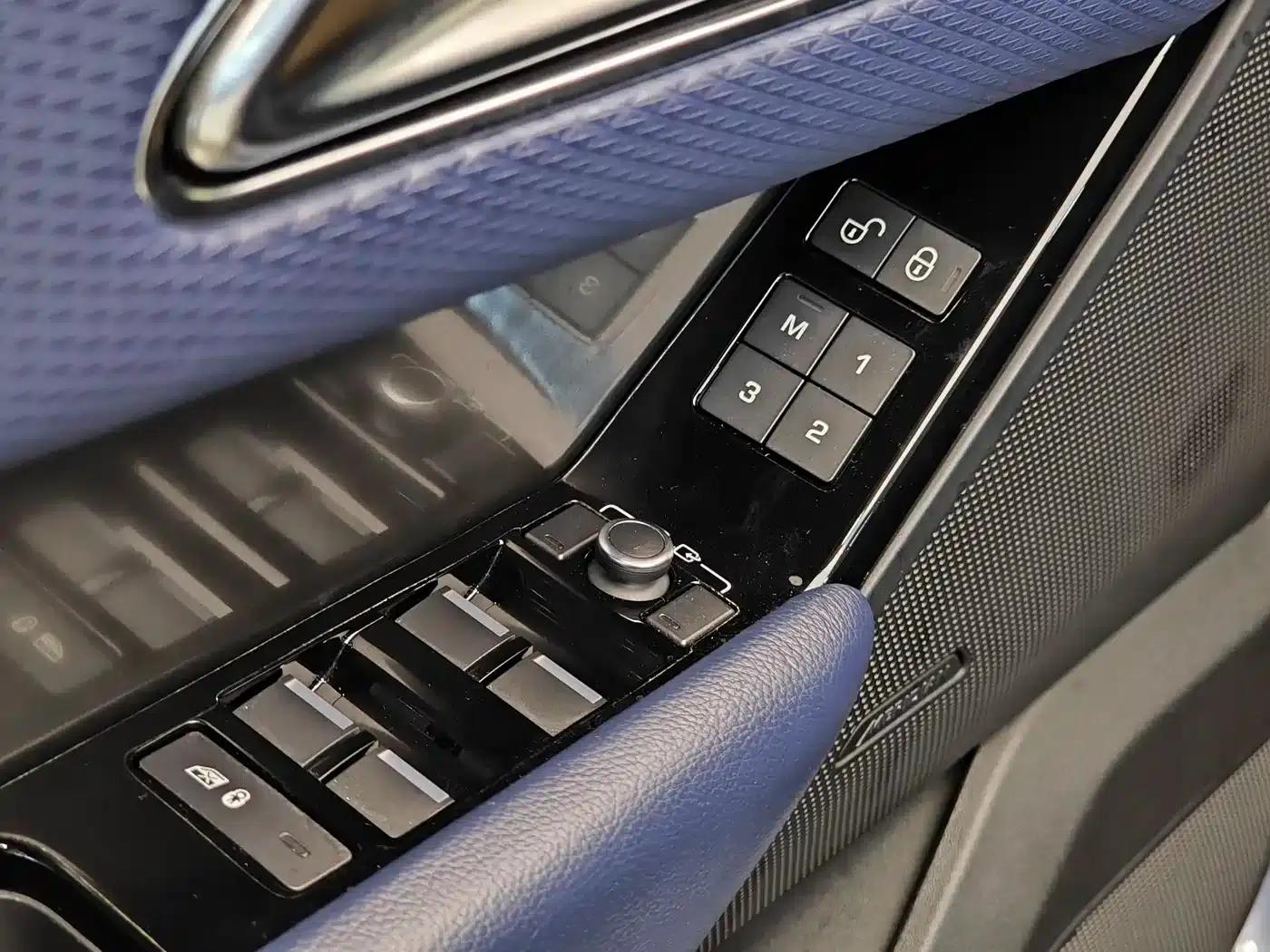 Range Rover Velar 2018 P250 S — миниатюра 10