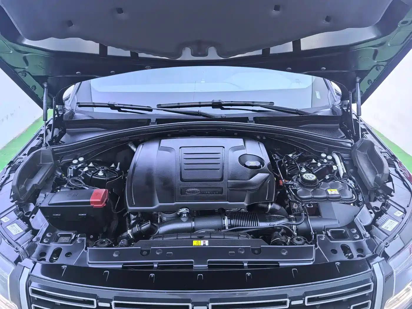 Range Rover Velar 2025 S — миниатюра 16