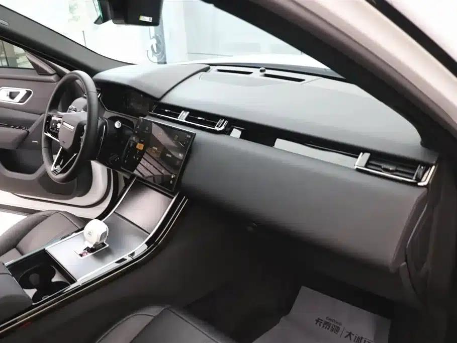Range Rover Velar 2024 Dynamic SE — миниатюра 21