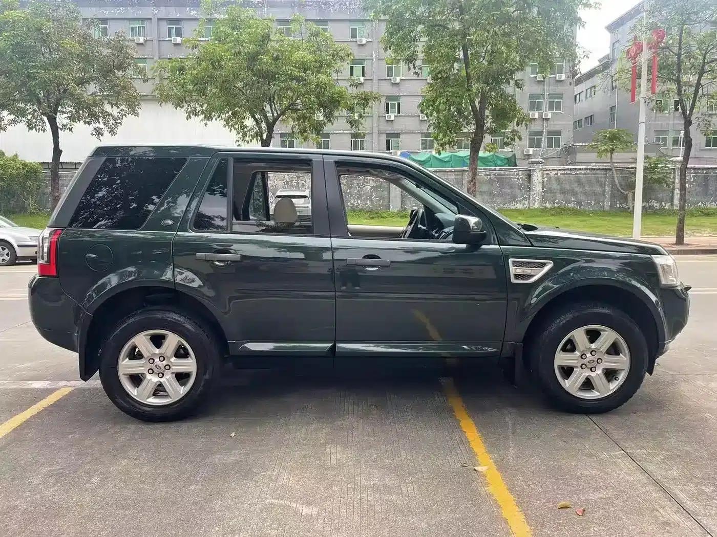 Freelander 2 2011 2.2T SD4 HSE Diesel Edition — миниатюра 4