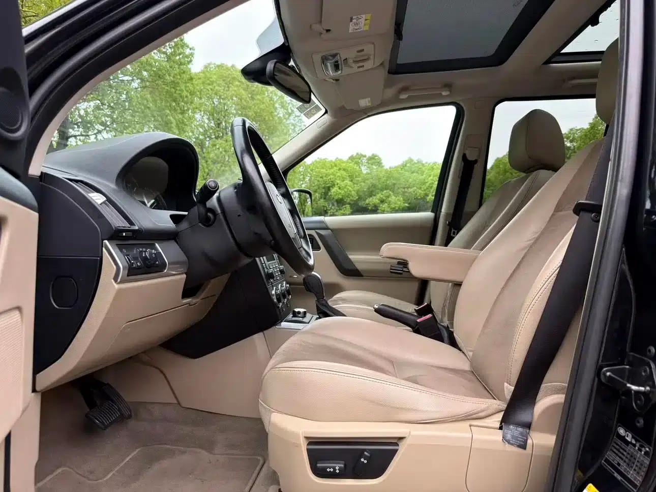 Freelander 2 2010 3.2 i6 Automatic HSE Petrol Version — миниатюра 3