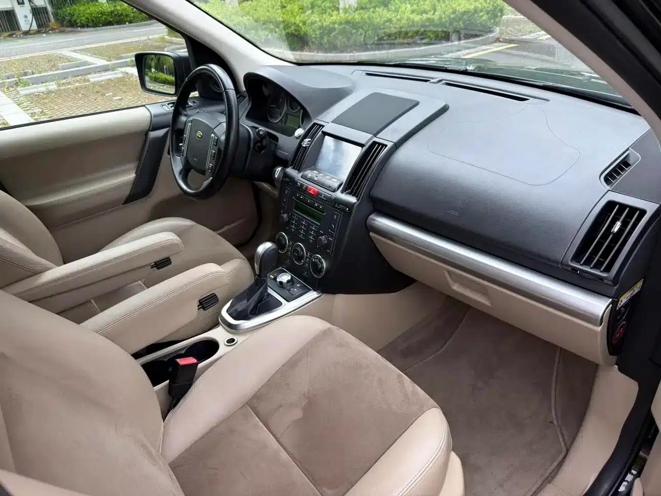 Freelander 2 2010 3.2 i6 Automatic HSE Petrol Version — миниатюра 7