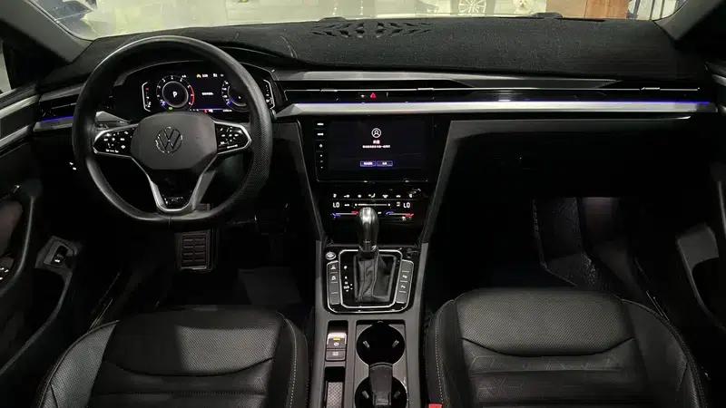Volkswagen CC 2021 380TSI Striking Edition — миниатюра 13