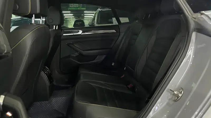 Volkswagen CC 2021 380TSI Striking Edition — миниатюра 16