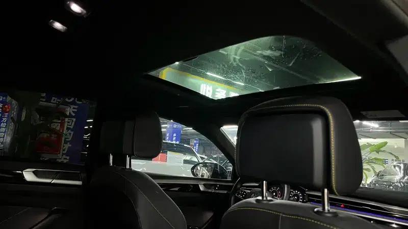 Volkswagen CC 2021 380TSI Striking Edition — миниатюра 17