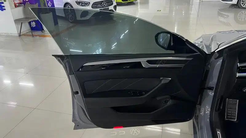 Volkswagen CC 2021 380TSI Striking Edition — миниатюра 18