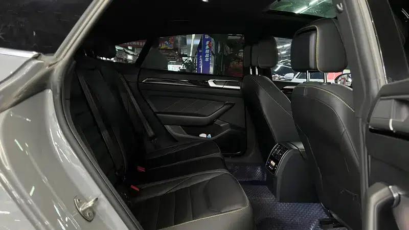 Volkswagen CC 2021 380TSI Striking Edition — миниатюра 21