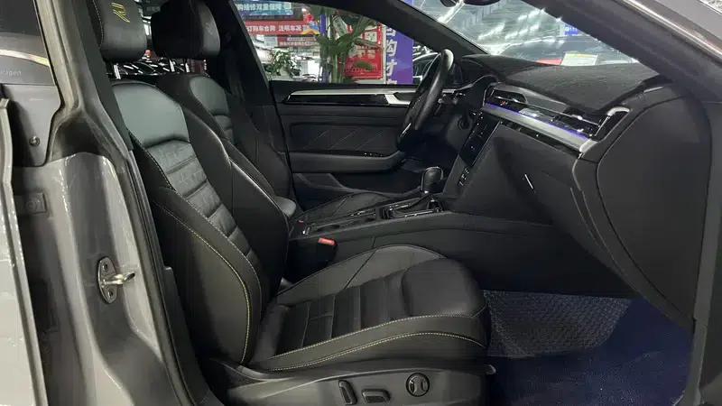 Volkswagen CC 2021 380TSI Striking Edition — миниатюра 22