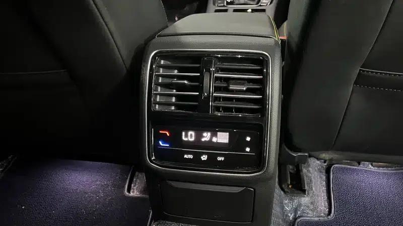 Volkswagen CC 2021 380TSI Striking Edition — миниатюра 10