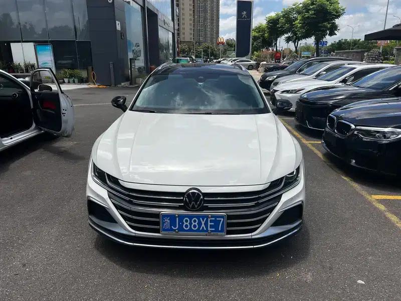 Volkswagen CC 2023 Shooting Brake 380TSI Hunter Edition — миниатюра 2