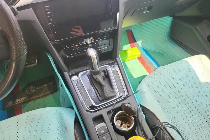 Volkswagen CC 2023 380TSI Striking Edition — миниатюра 15
