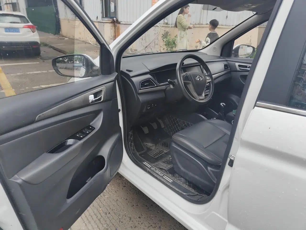 CHANGAN KAICHENG Oushang A600 2016 1.5L Manual Luxury 7-Seater — миниатюра 16