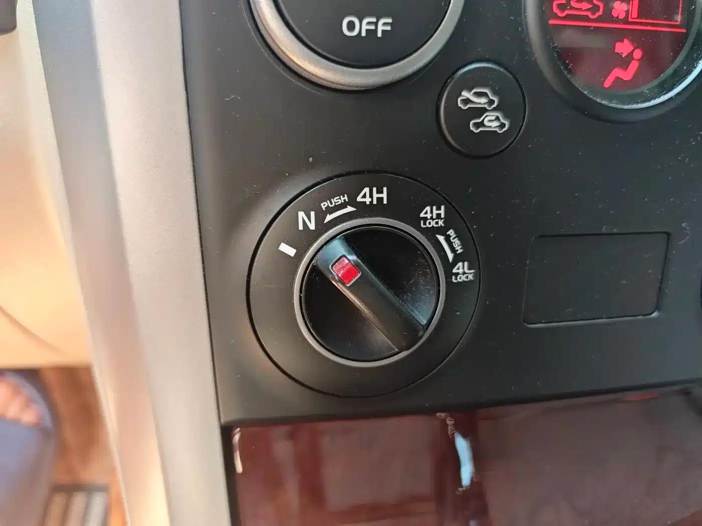 2012 Grand Vitara 2.4L AT Luxury Navigation 5-Door Edition — миниатюра 7