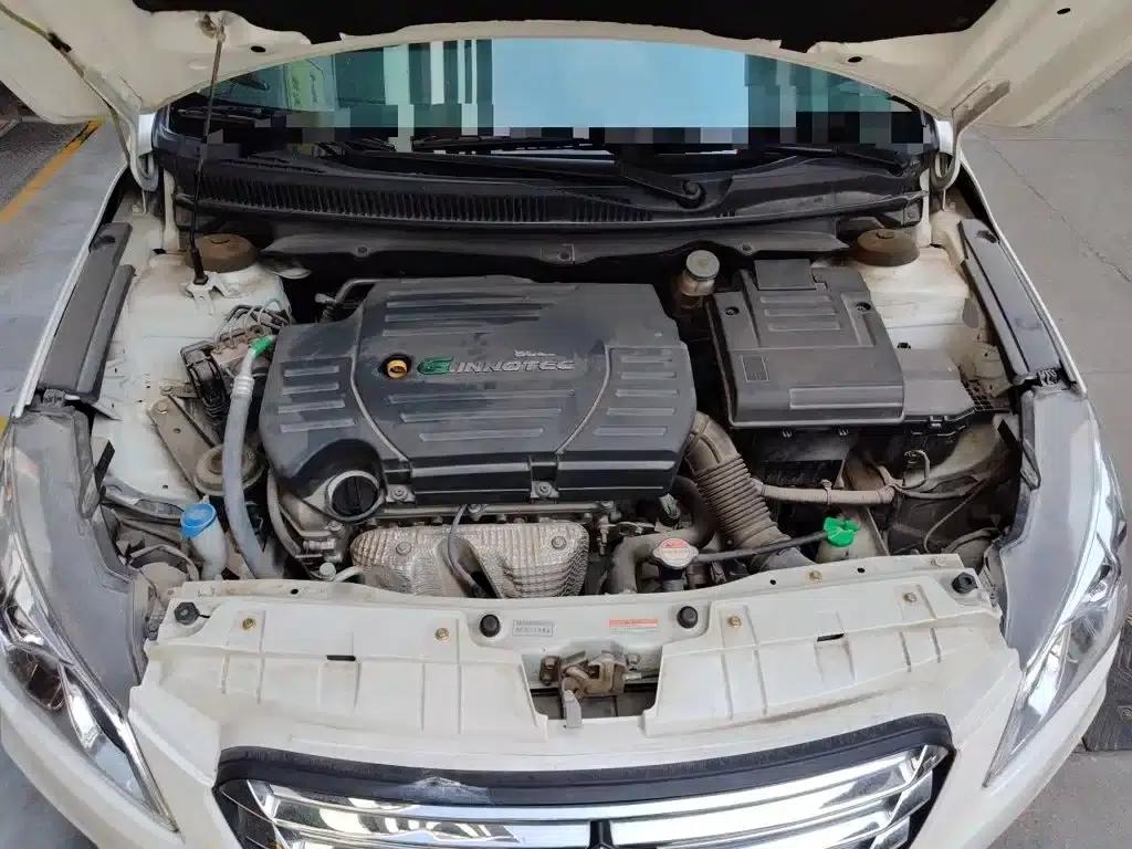 Ciaz 2015 1.6L Manual Comfort Edition — миниатюра 17
